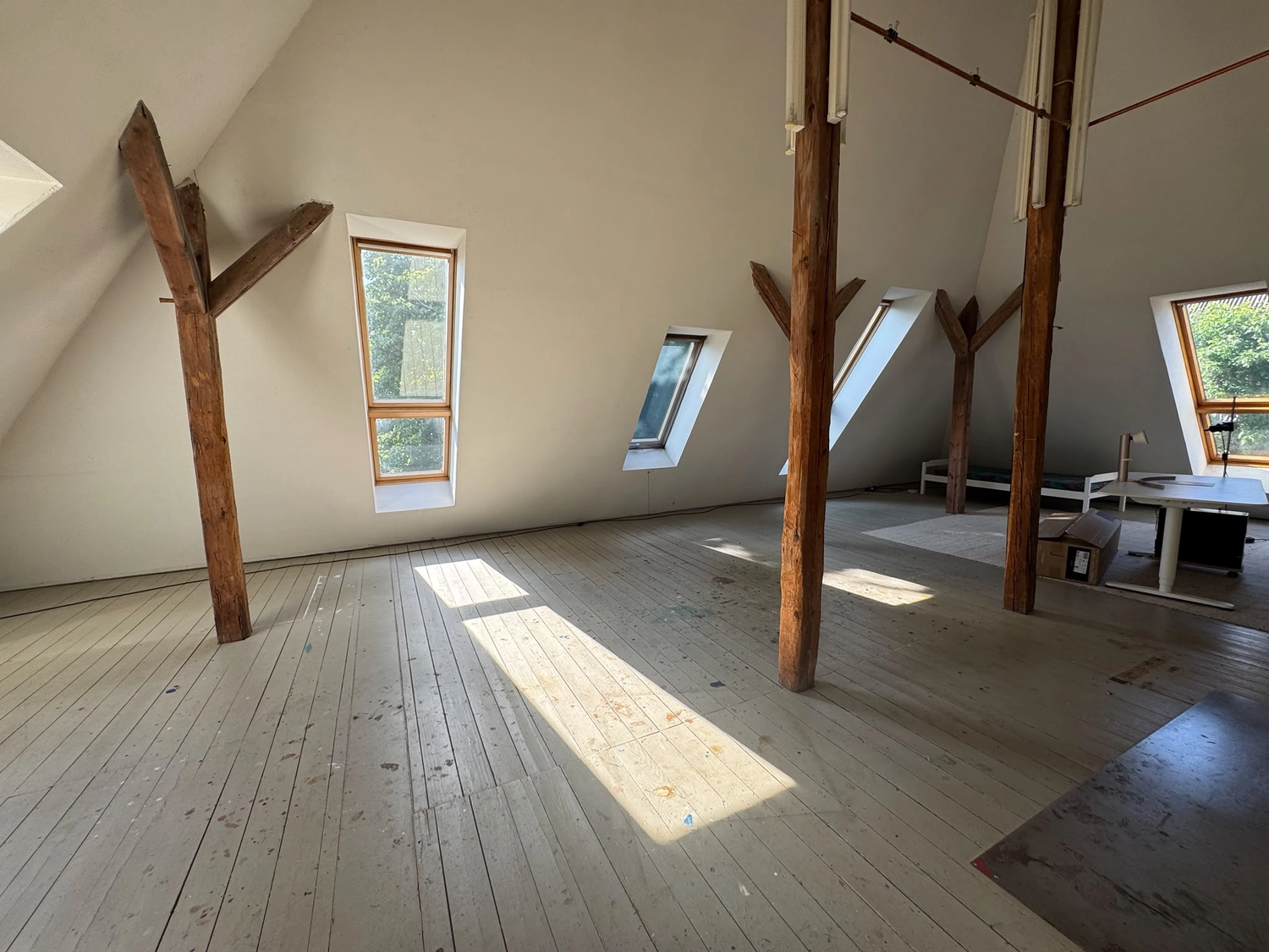 Abel & Baghai Immobilien – Ehemalige Dorfschule im Künstlerdorf Barnitz – Inspirierendes Liebhaberobjekt mit Atelierflächen, großem Grundstück und zusätzlichem Baupotenzial