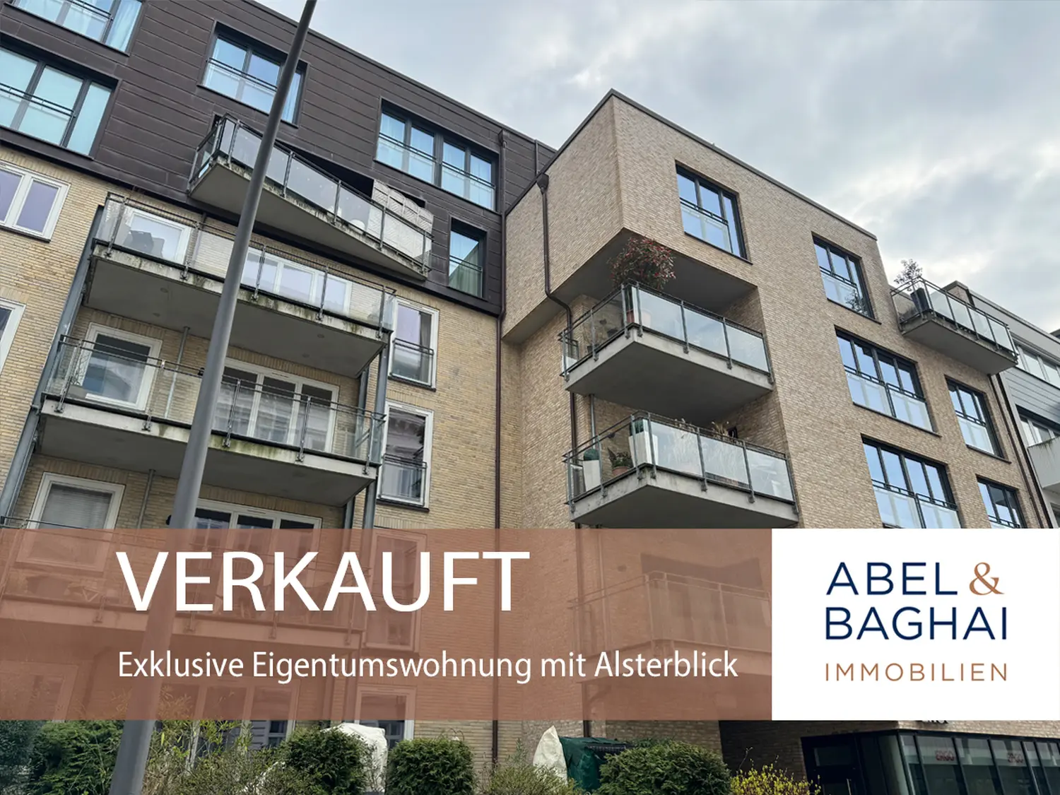 Abel&Baghai Immobilier - Plakat zum Verkauf einer Wohnung