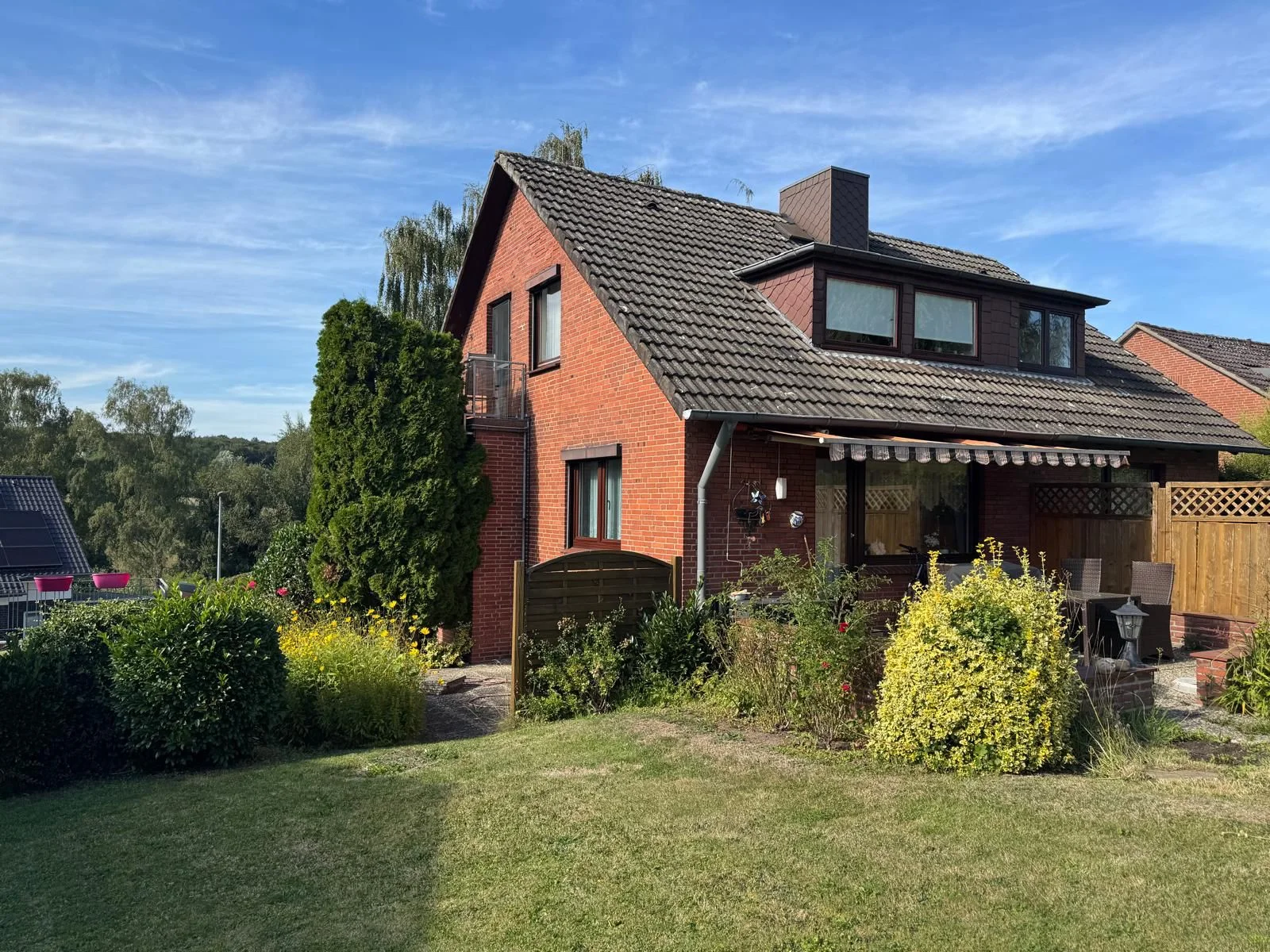 Abel & Baghai Immobilien – Zweifamilienhaus mit großem Garten in Bad Oldesloe